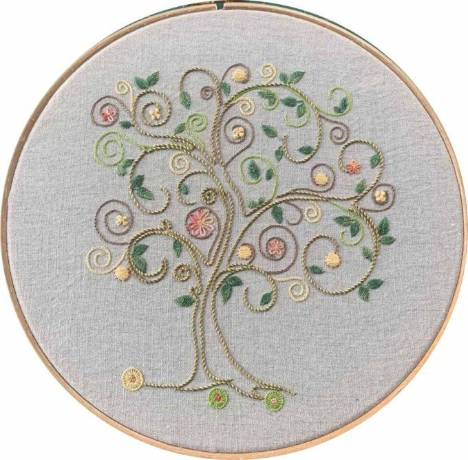 Kit de broderie traditionnelle :  Mon ARBRE ETE de Sophie Delhomme